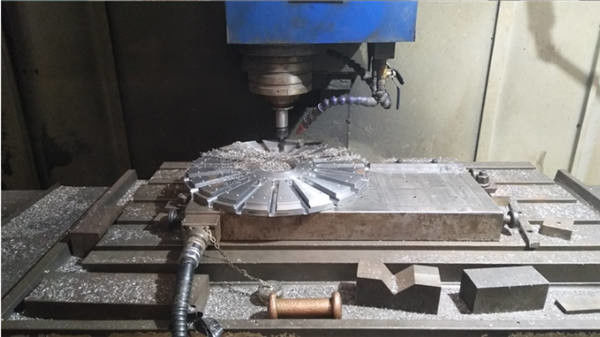 Fine Pole OD500mm Round Dense Permanent Magnetic Chuck For Milling